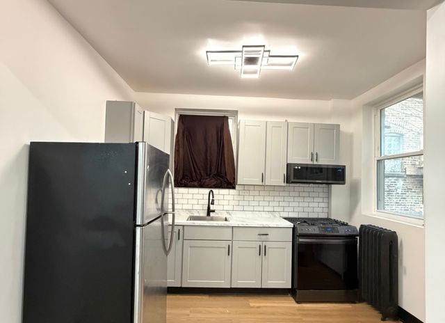 6837 S East End Avenue 1s, Chicago, IL 60649