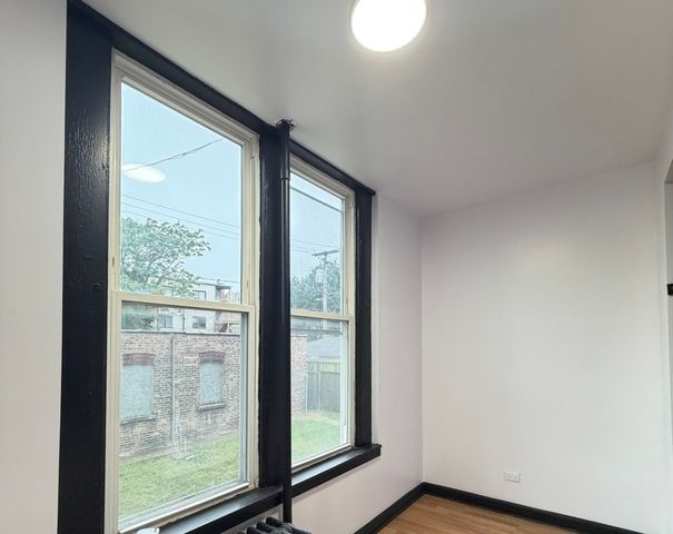 6837 S East End Avenue 1s, Chicago, IL 60649