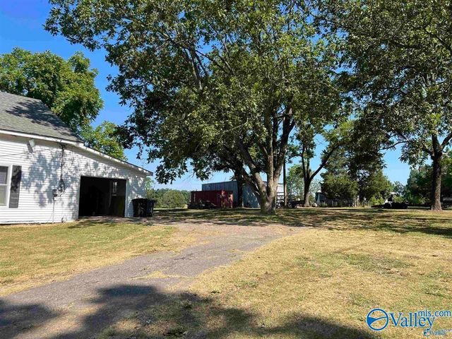 15951 W Highway 72, Athens, AL 35611