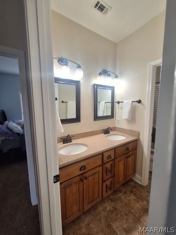 44 Ben Court, Wetumpka, AL 36092