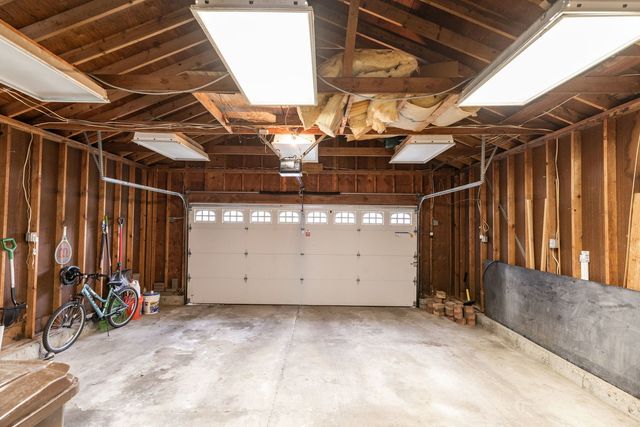 514 Brookwood Trail, Mchenry, IL 60050