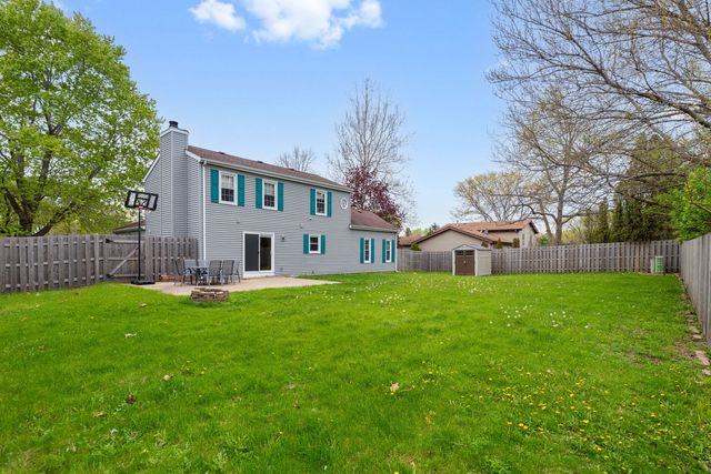 514 Brookwood Trail, Mchenry, IL 60050