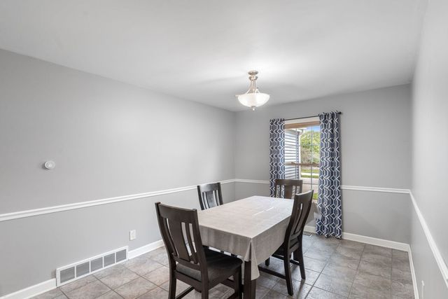 514 Brookwood Trail, Mchenry, IL 60050