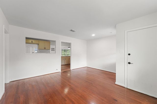 5826 Belmark Street, Houston, TX 77033