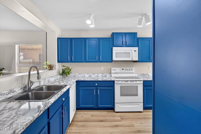 4056 E SUPERIOR Road, San Tan Valley, AZ 85143