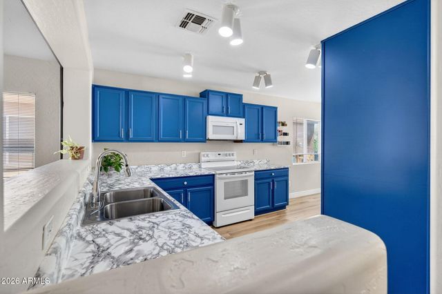 4056 E SUPERIOR Road, San Tan Valley, AZ 85143