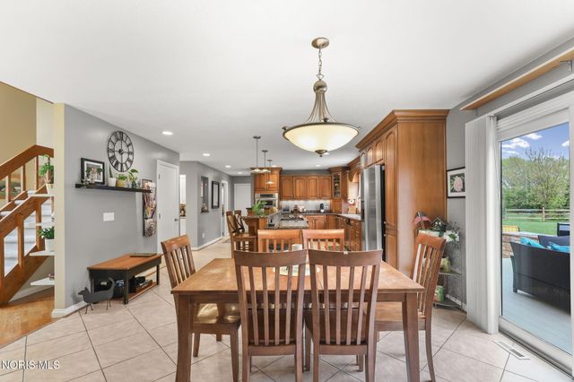 25673 Willowbend Road, Perrysburg, OH 43551