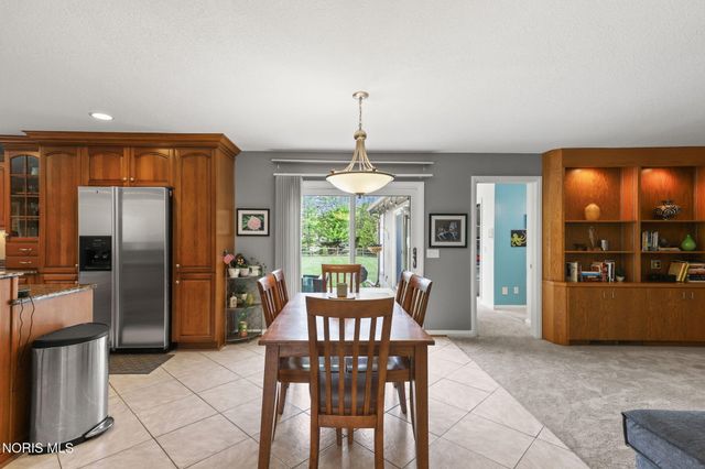 25673 Willowbend Road, Perrysburg, OH 43551