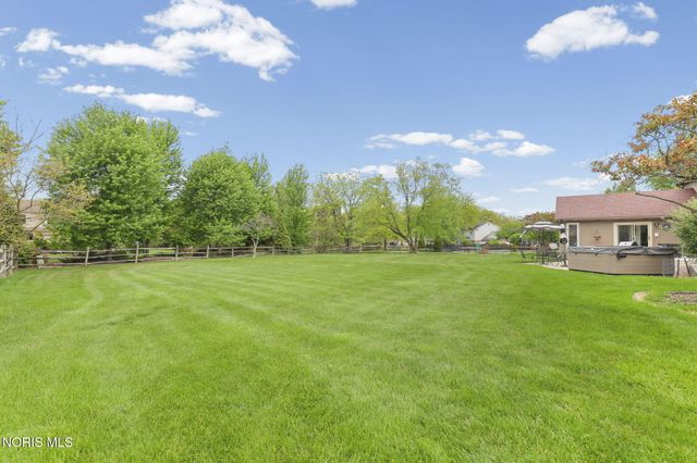 25673 Willowbend Road, Perrysburg, OH 43551