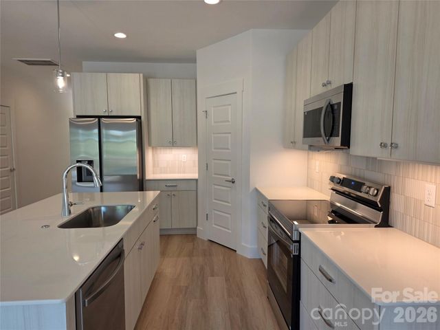 13 Bolton Street 7, Asheville, NC 28806