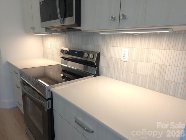 13 Bolton Street 7, Asheville, NC 28806