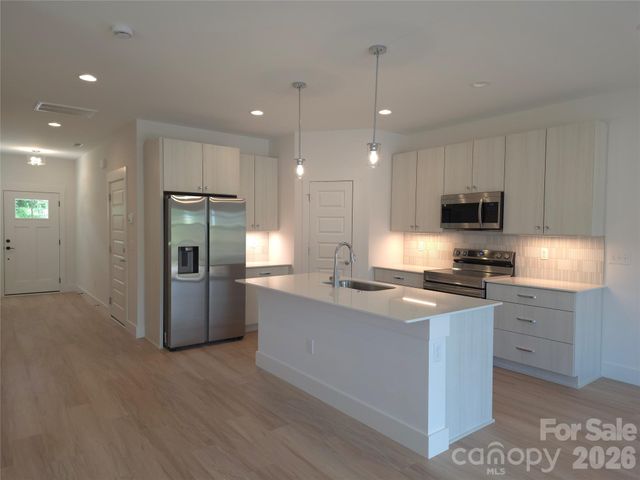 13 Bolton Street 7, Asheville, NC 28806