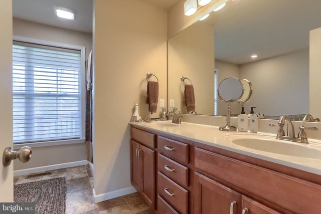 40 WILLIAMS, Myerstown, PA 17067