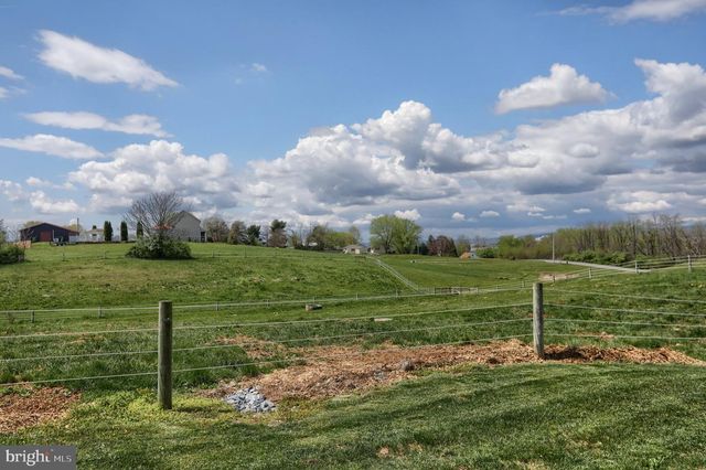 40 WILLIAMS, Myerstown, PA 17067