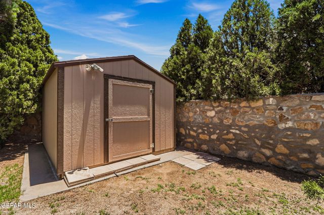 1816 KARL WYLER Drive, El Paso, TX 79936