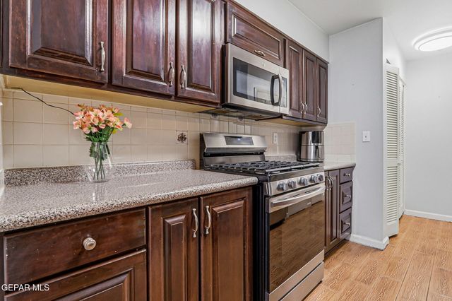 1816 KARL WYLER Drive, El Paso, TX 79936