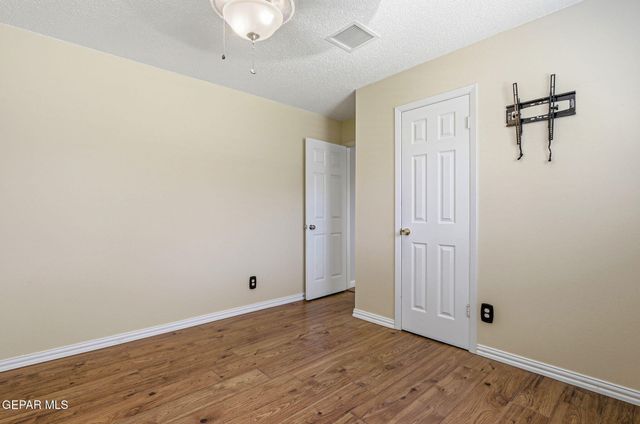 1816 KARL WYLER Drive, El Paso, TX 79936