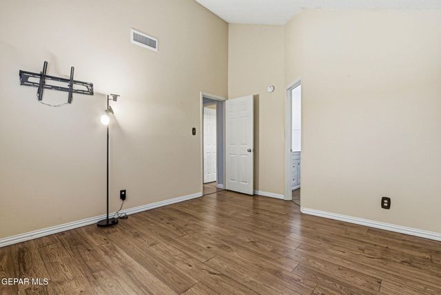 1816 KARL WYLER Drive, El Paso, TX 79936
