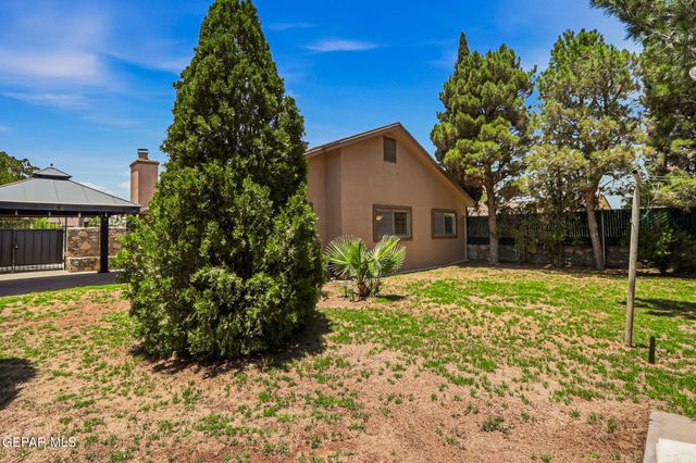 1816 KARL WYLER Drive, El Paso, TX 79936