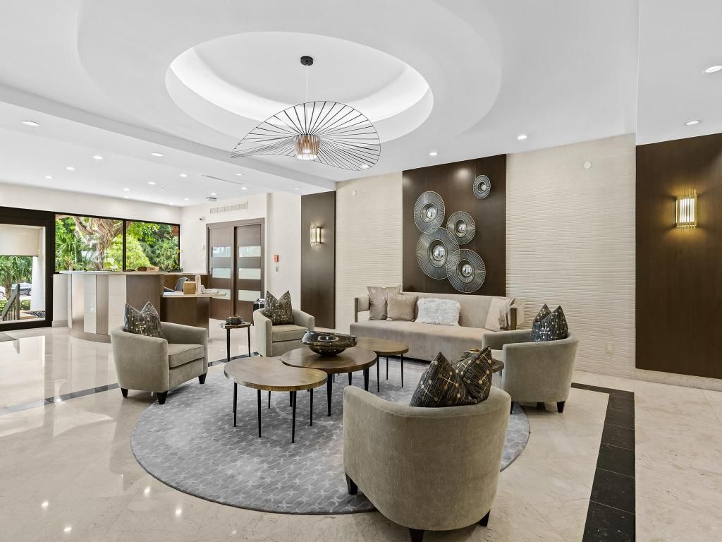 Image 29 of property listing at 901 E Camino Real Drive 4d, Boca Raton, FL 33432