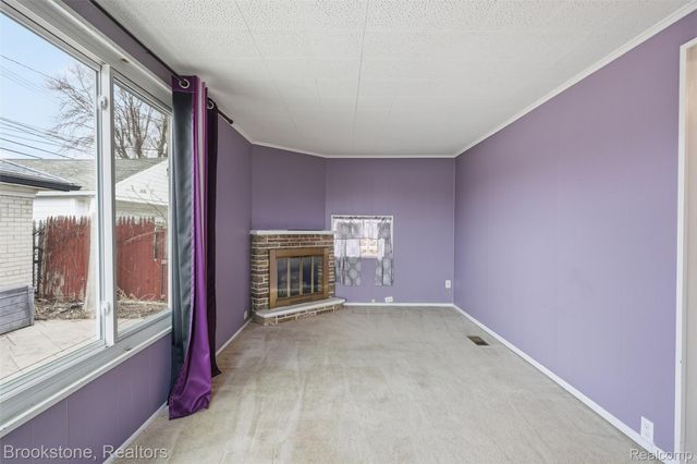 25705 Ronald Street, Roseville, MI 48066