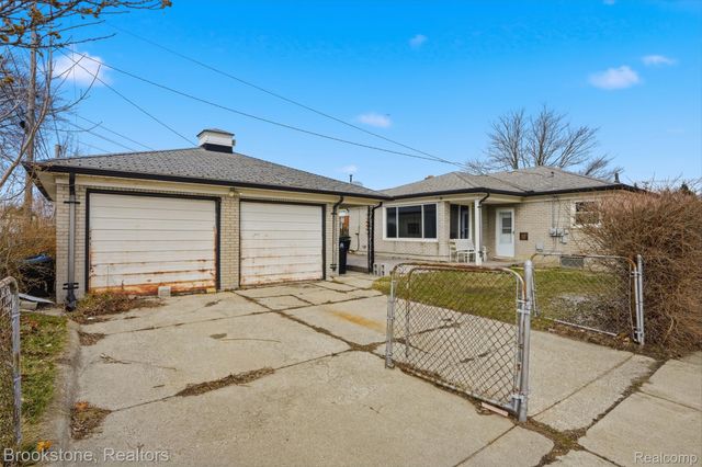 25705 Ronald Street, Roseville, MI 48066