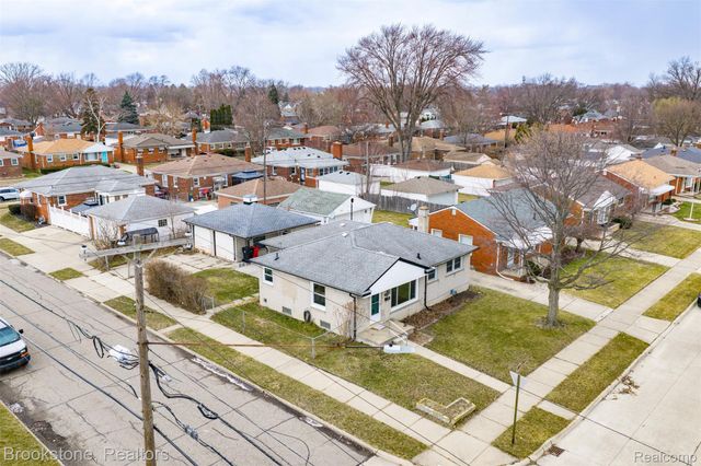 25705 Ronald Street, Roseville, MI 48066