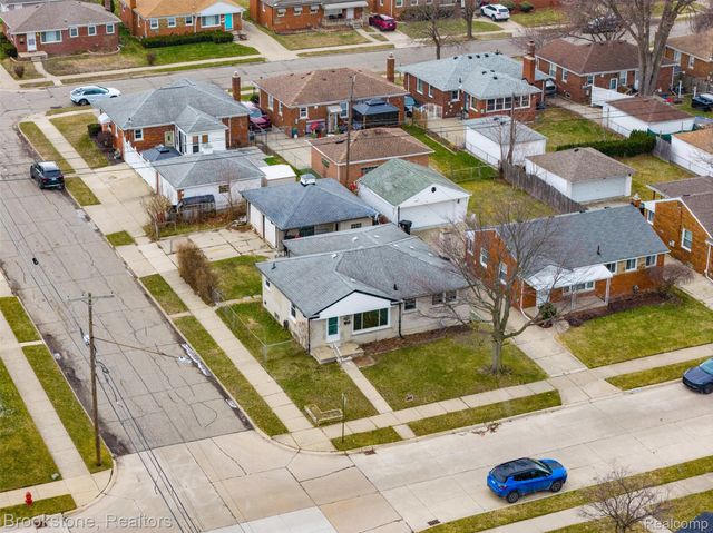 25705 Ronald Street, Roseville, MI 48066