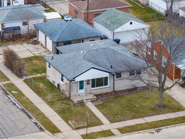 25705 Ronald Street, Roseville, MI 48066