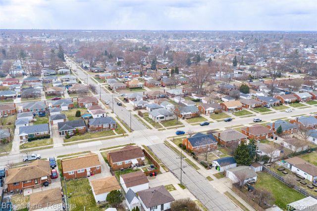 25705 Ronald Street, Roseville, MI 48066