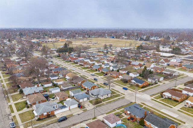 25705 Ronald Street, Roseville, MI 48066