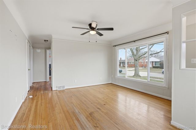 25705 Ronald Street, Roseville, MI 48066