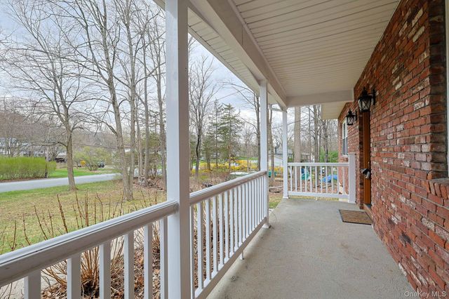 78 Pickerel Road, Monroe, NY 10950