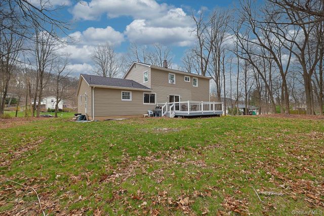 78 Pickerel Road, Monroe, NY 10950