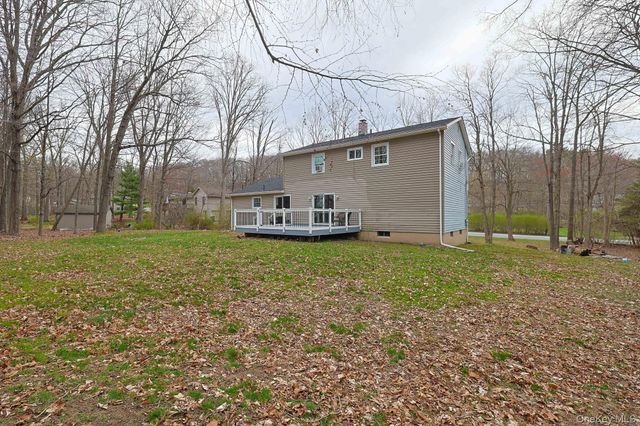 78 Pickerel Road, Monroe, NY 10950