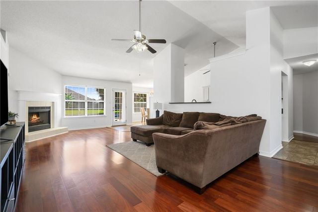 1517 Hunters Ridge Drive W, Mobile, AL 36695