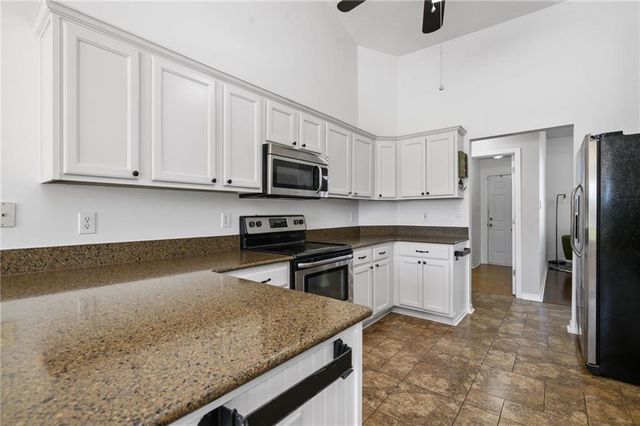 1517 Hunters Ridge Drive W, Mobile, AL 36695