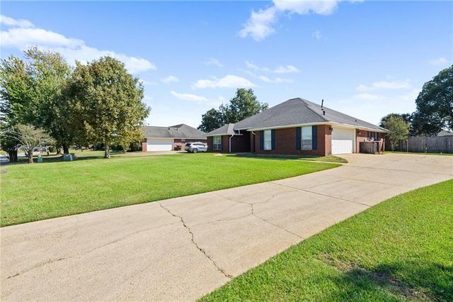 1517 Hunters Ridge Drive W, Mobile, AL 36695