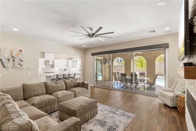 449 Paso De Montana Street, Las Vegas, NV 89138