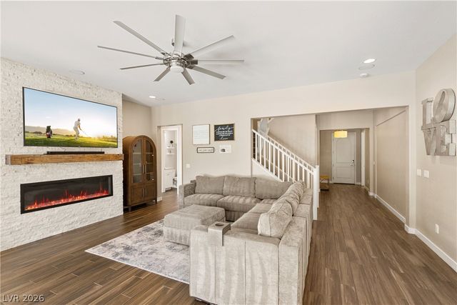 449 Paso De Montana Street, Las Vegas, NV 89138