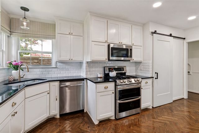 6031 Winton Street, Dallas, TX 75206