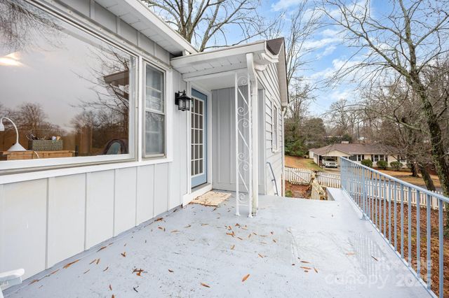 805 Avondale Avenue, Albemarle, NC 28001