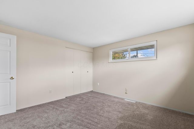 6784 Greenbush Drive, Reynoldsburg, OH 43068