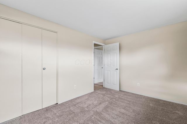 6784 Greenbush Drive, Reynoldsburg, OH 43068