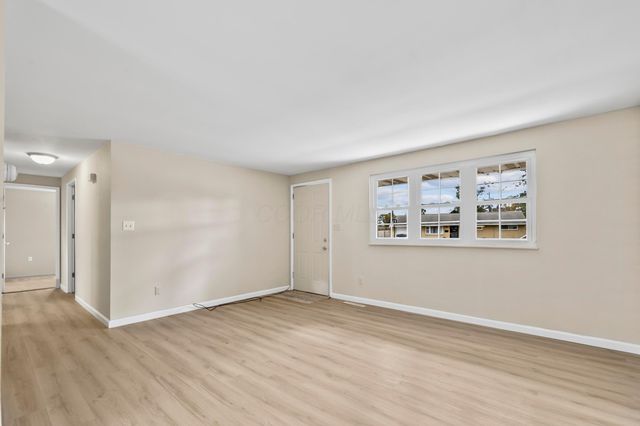 6784 Greenbush Drive, Reynoldsburg, OH 43068