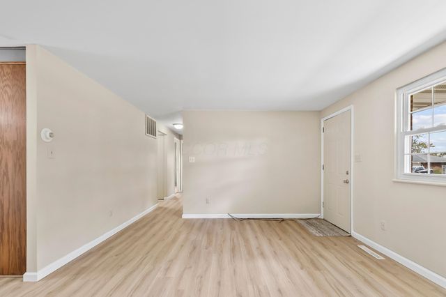 6784 Greenbush Drive, Reynoldsburg, OH 43068