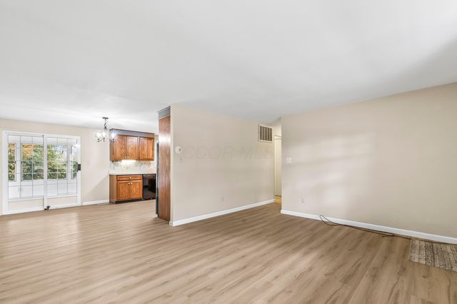 6784 Greenbush Drive, Reynoldsburg, OH 43068