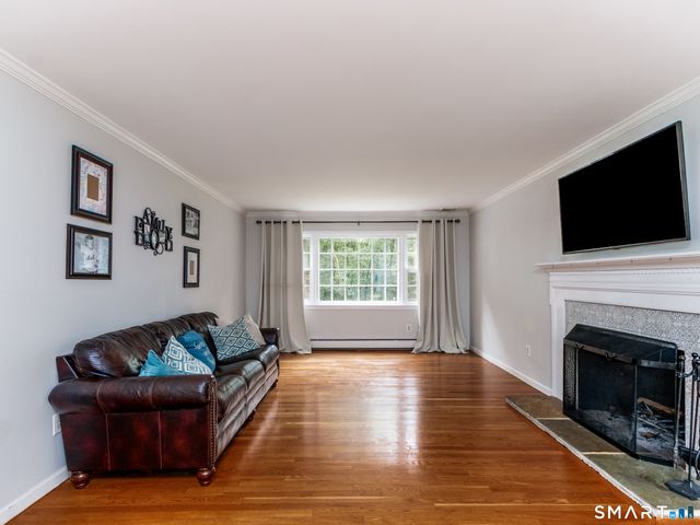 41 Fieldcrest Drive, Ridgefield, CT 06877