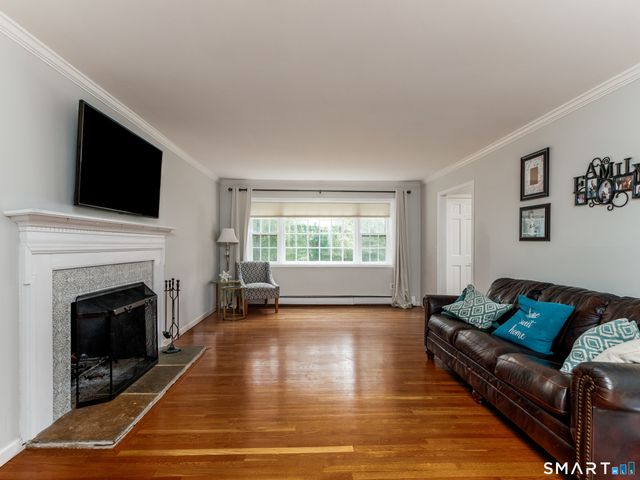 41 Fieldcrest Drive, Ridgefield, CT 06877