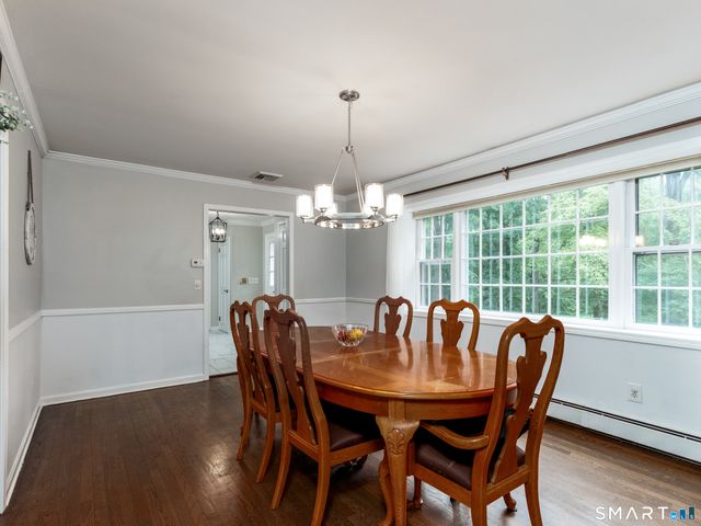 41 Fieldcrest Drive, Ridgefield, CT 06877